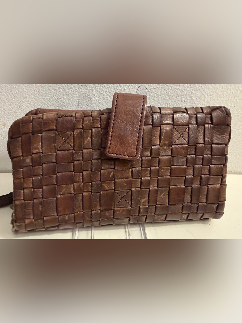 Woven brown leather wallet/wristlet (unbranded)